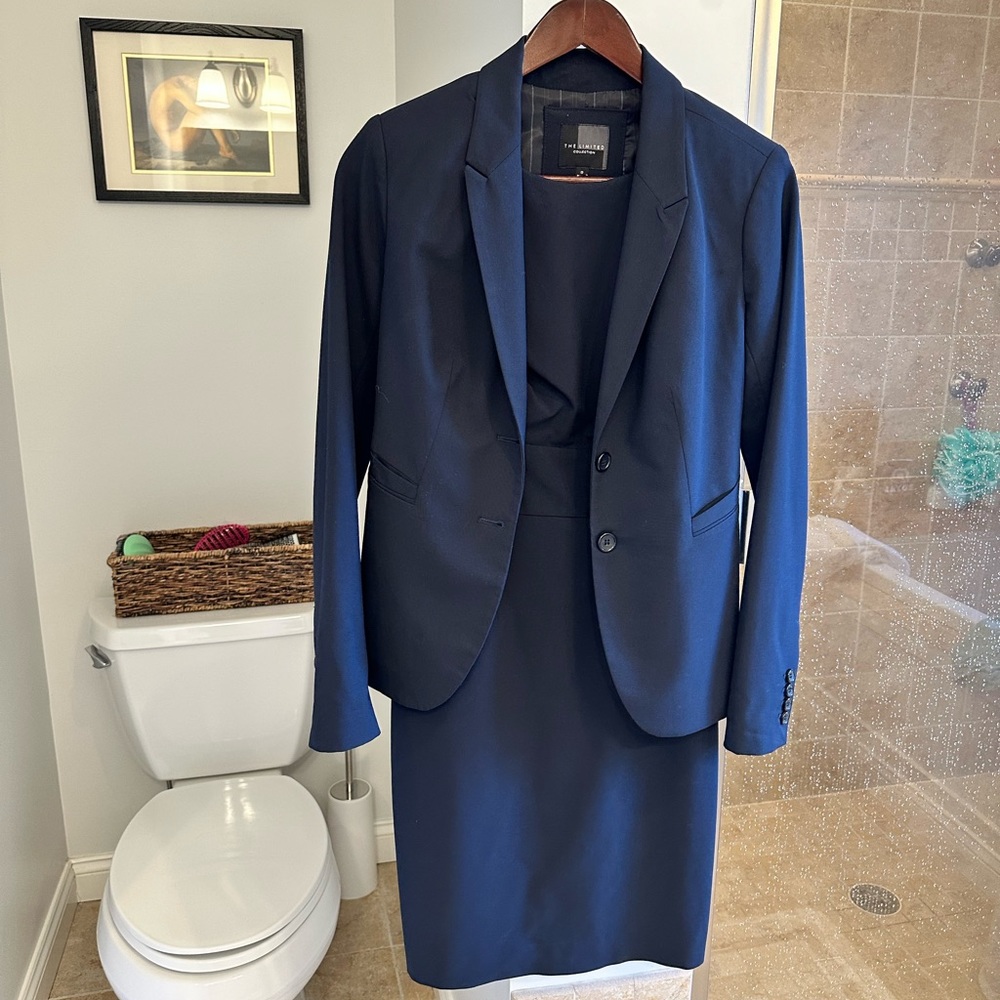 Suit dress and matching jacket